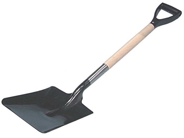 When compared to round and square shovels a traditional spade